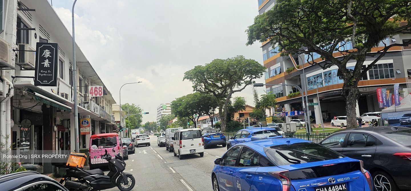 Macpherson Road (D13), Retail #545193601